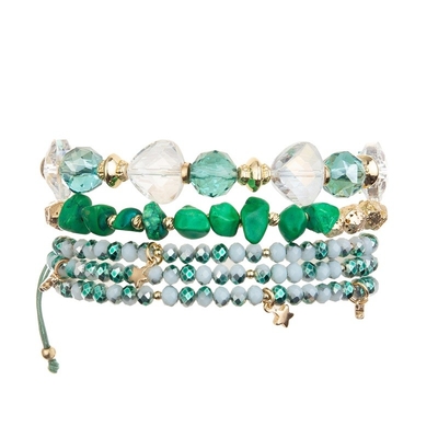 Perlenbesetzter Emerald Bracelet With Gold Metal-Stern-Charme-stapelbarer Armband-Satz