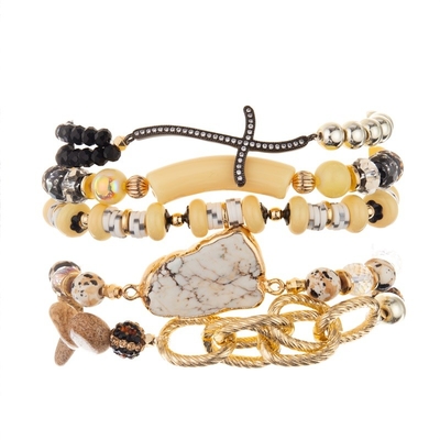 Doppelschicht-Glasperle-handgemachtes perlenbesetztes Armband-elastisches Schwarzes besonders angefertigt für Frauen